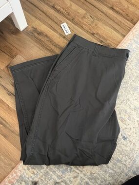 Old Navy women’s Charcoal Gray Chino Pants